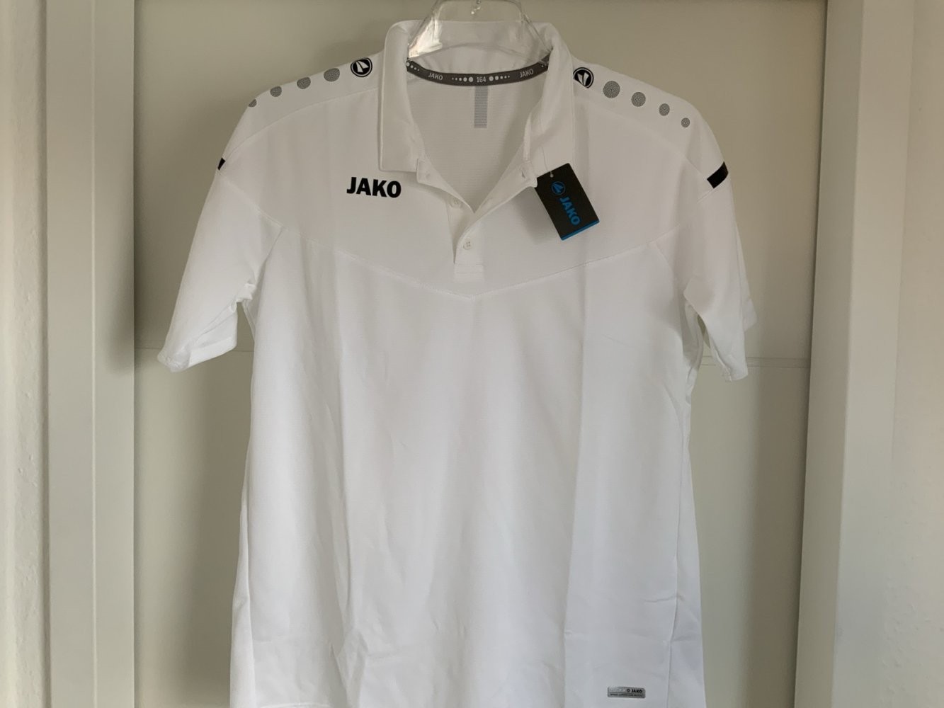 Nagelneues Trikot in gr. 164 / Jako 