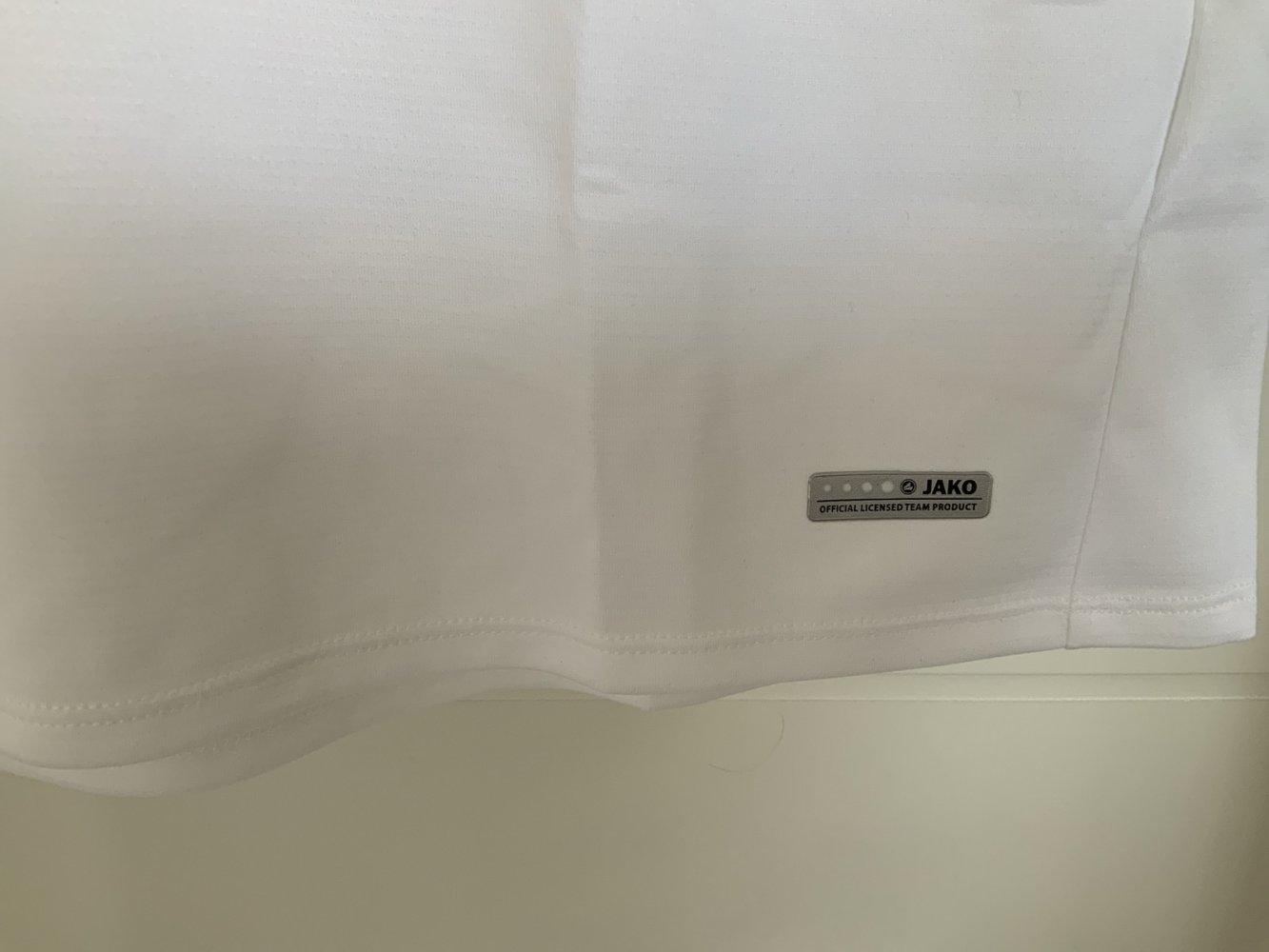 Nagelneues Trikot in gr. 164 / Jako 