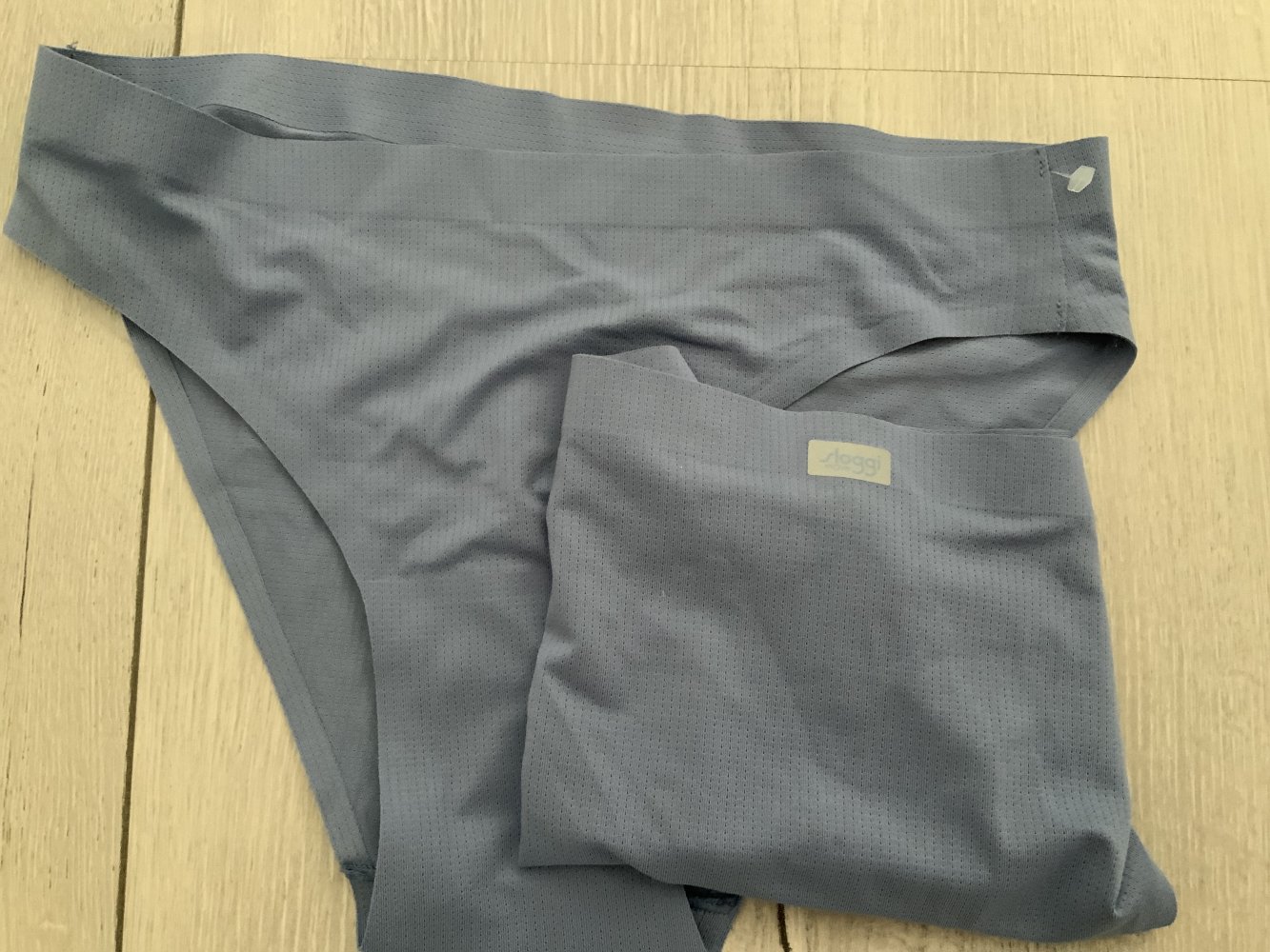 Verschiedene Slip gr. S / pro . 4€ 