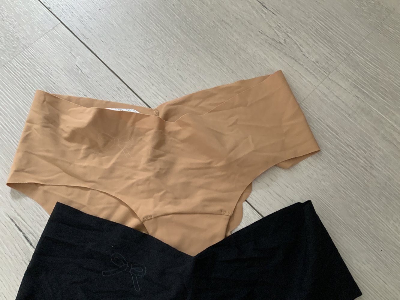Zwei Panty gr. S / Sloggi 