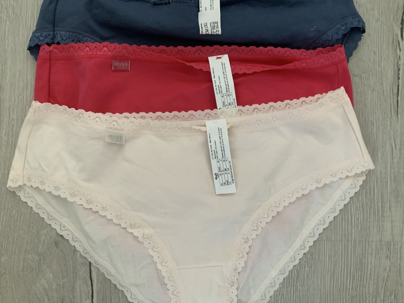 Verschiedene Slip gr. 44 / Sloggi / pro Slip 4€ 
