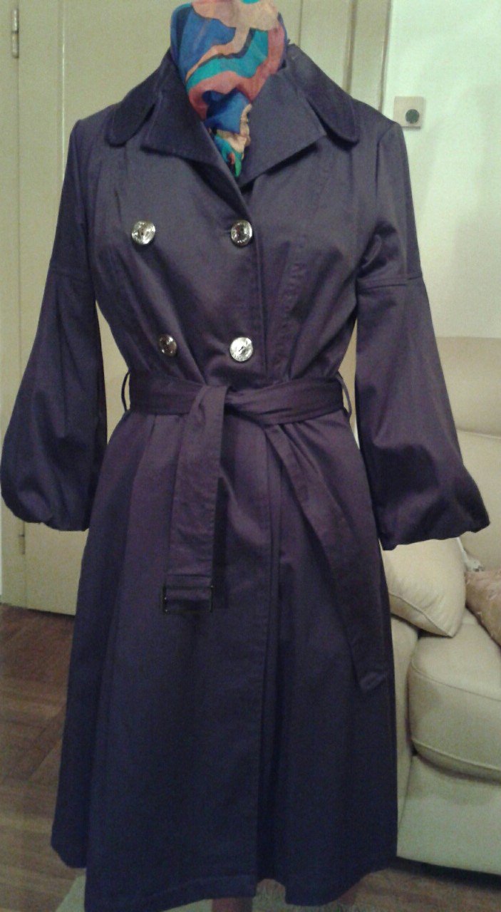 NEUER TRENCHCOAT IN VIOLETT GR.: 38, S/M