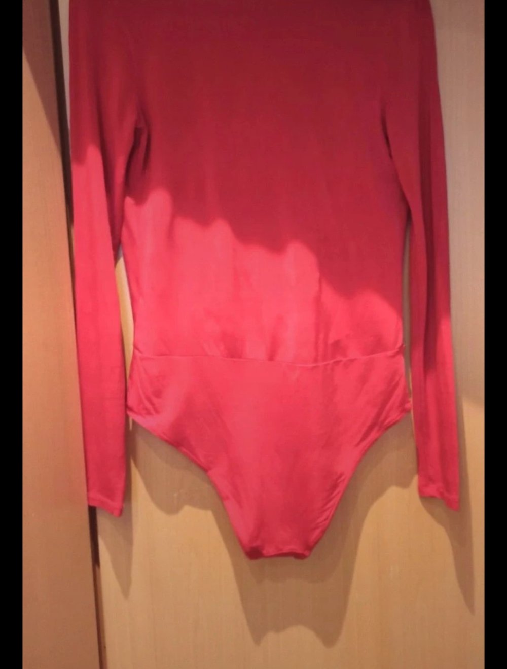 Wunderschöner Body, Größe S, weinrot, H&M