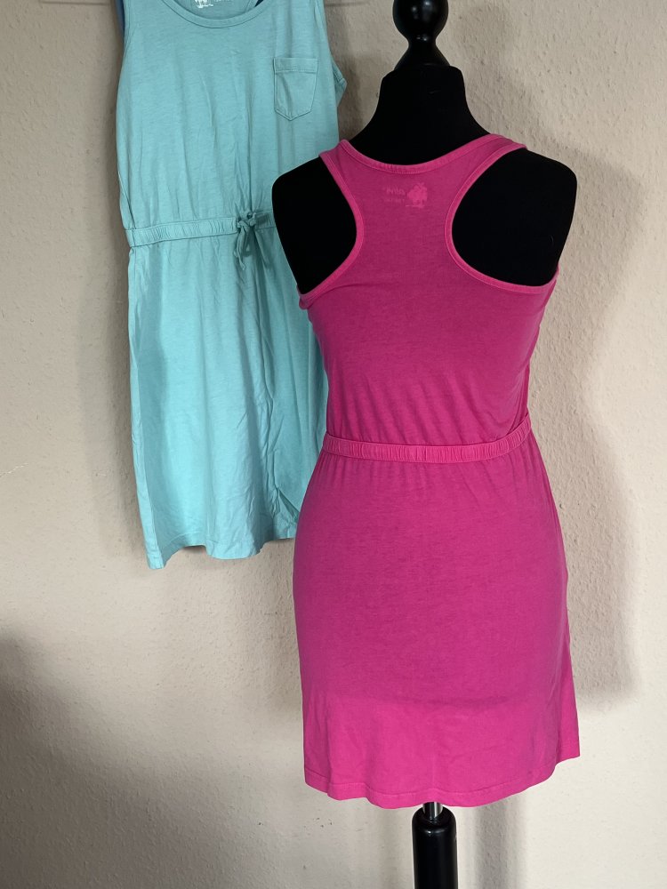 3 leichte Kleider von Alive Gr.134/140 blau pink türkis, Mitte raffbar, Ringerrücken
