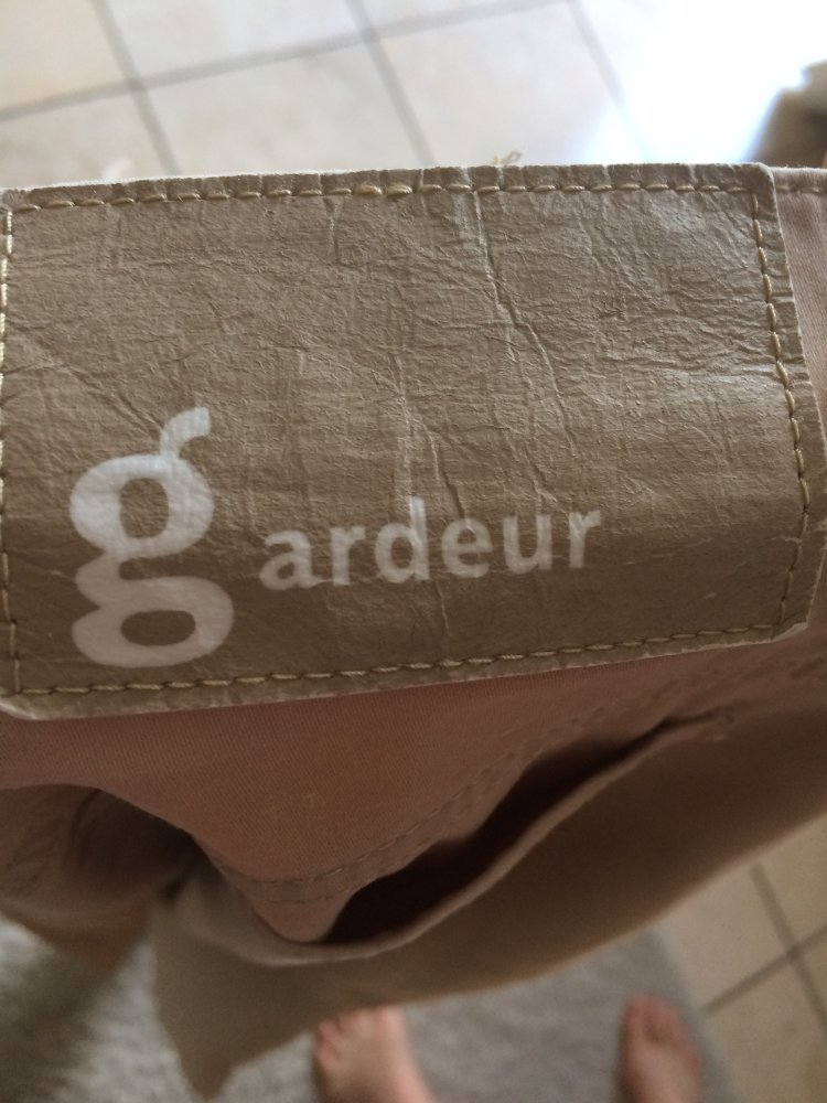 Gardeur Mid Waist Chinos Hose Gr.44 Farbe Sand bequemer Schnitt