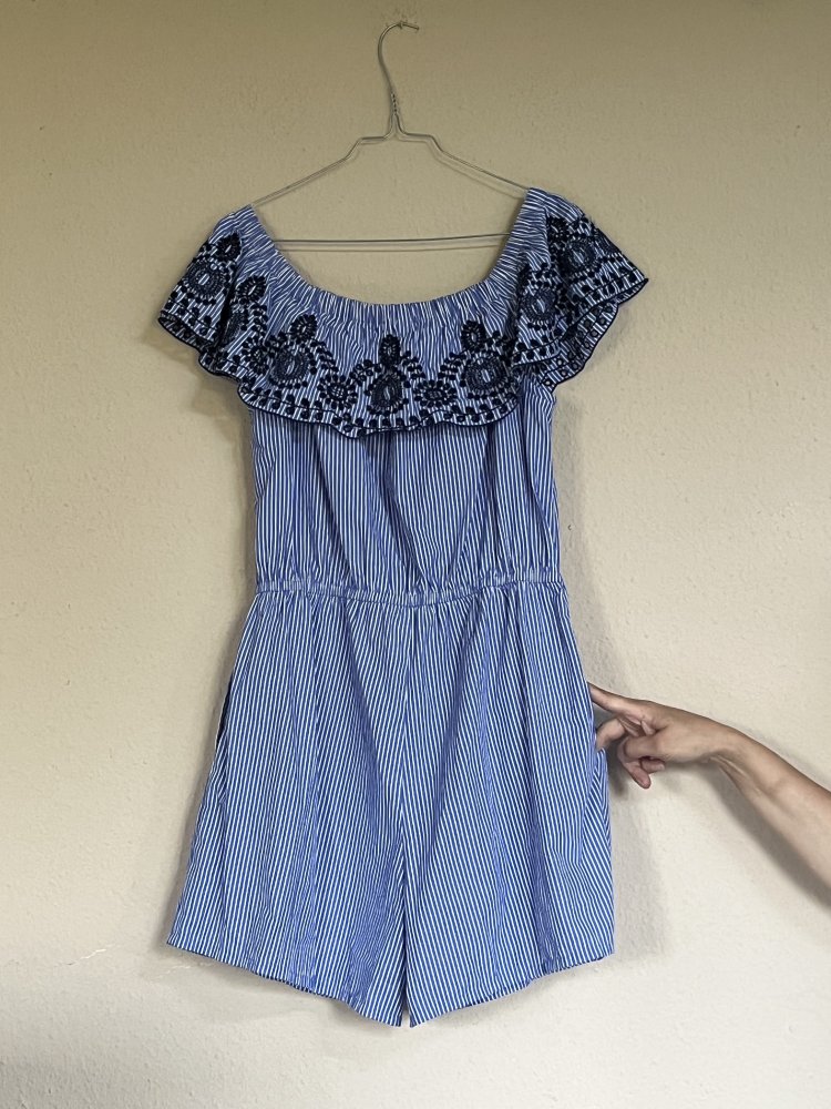 Dorothy Perkins Jumpsuit Gr.42 mit Carmenausschnitt und Stickereien