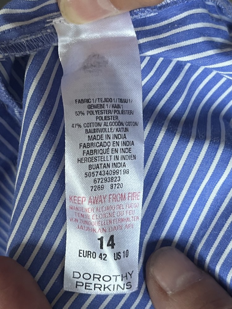 Dorothy Perkins Jumpsuit Gr.42 mit Carmenausschnitt und Stickereien