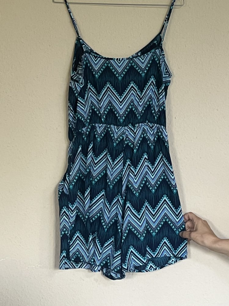Vestino Sommer Jumpsuit mit verstellbaren Trägern, Gr.40, 2 Seiten Taschen,