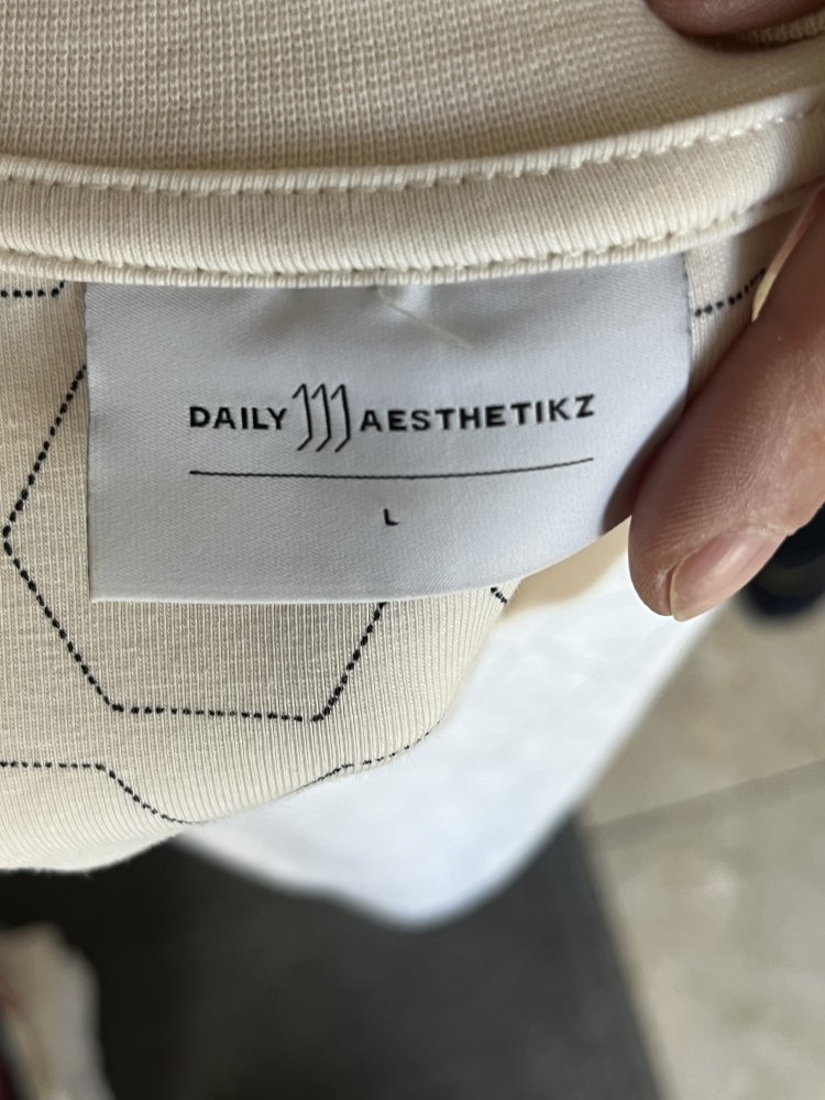 Daily Aesthetikz T-Shirt Gr.L Oversize mit Wabenmuster Creme, nur einmal getragen, wie neu