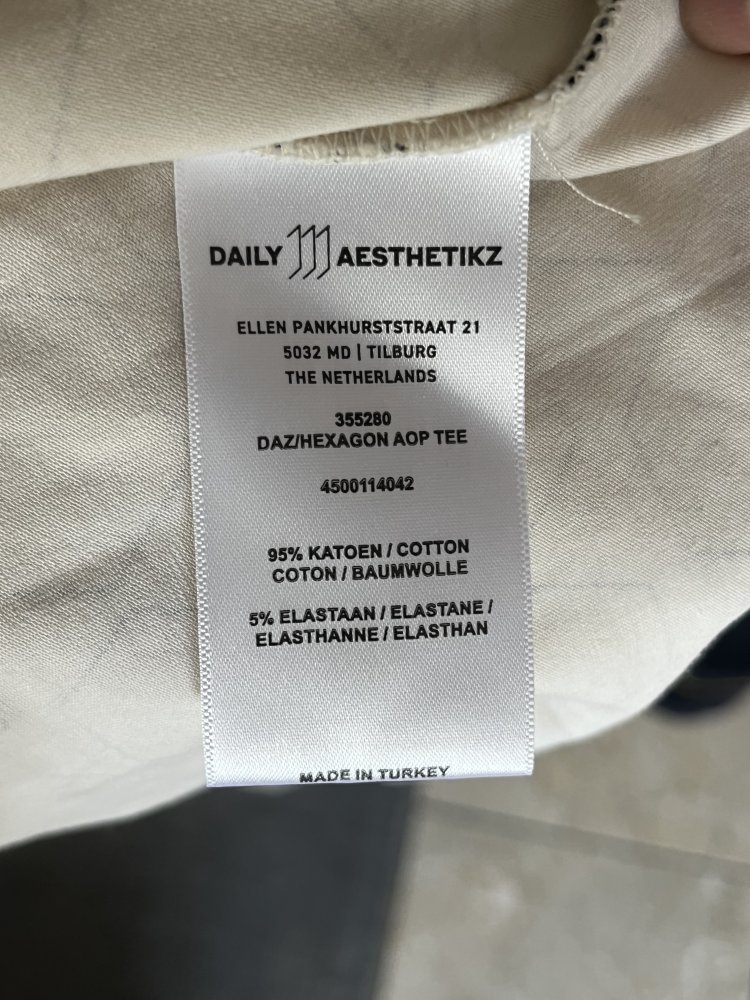 Daily Aesthetikz T-Shirt Gr.L Oversize mit Wabenmuster Creme, nur einmal getragen, wie neu