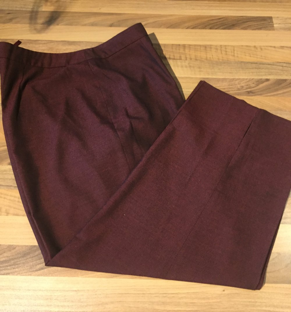 Miss H 3/4 Hose Gr.L Bordeaux Farben leicht glänzend