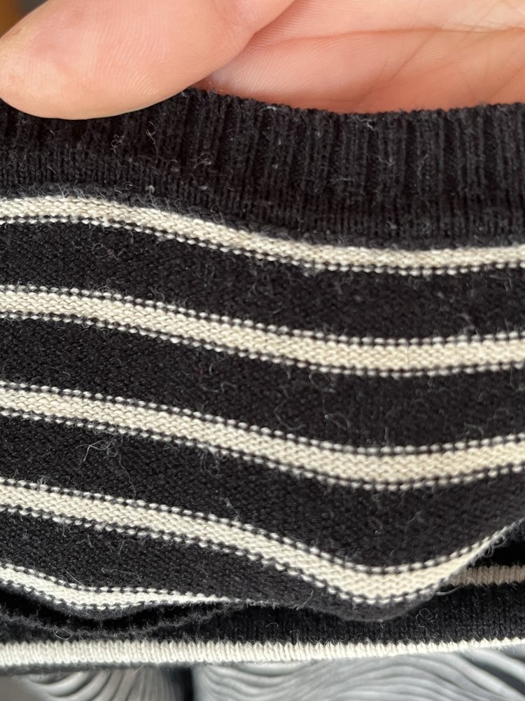 2 Stradivarius Feinstrick Ringel Pullover Gr.S grau / schwarz - weiß