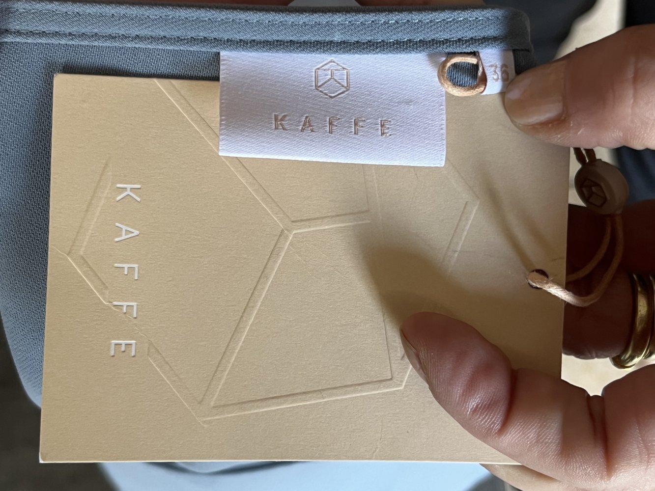 Kaffe Serife Blouse Gr.36 mit Galon Streifen grau / weiß NmE sehr hoher NP