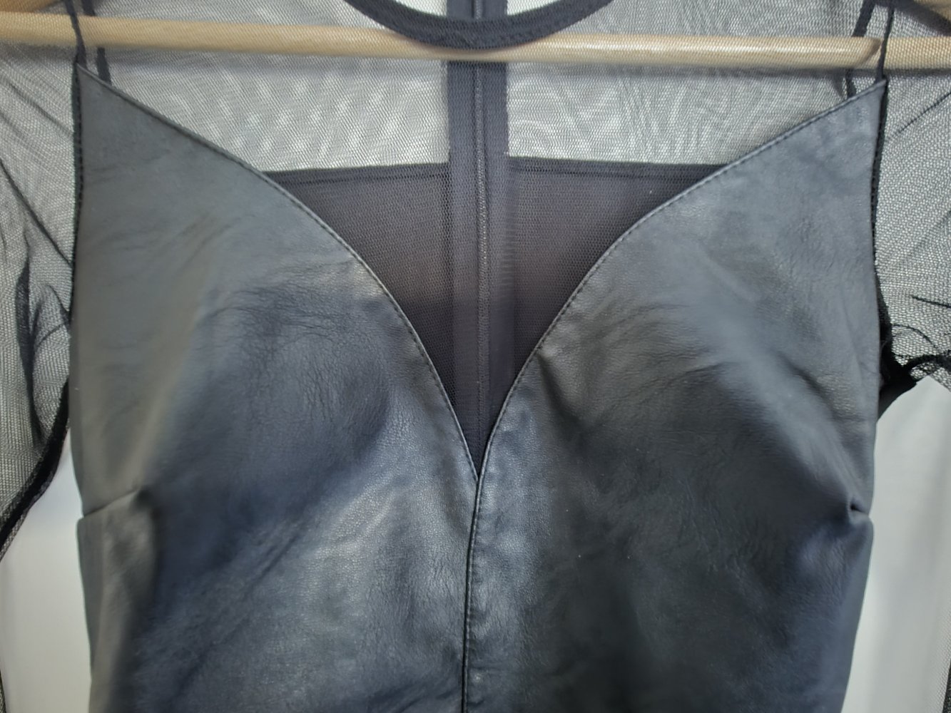Candida Bodysuit mit Ledereinsätzen und Netz Made in Italy