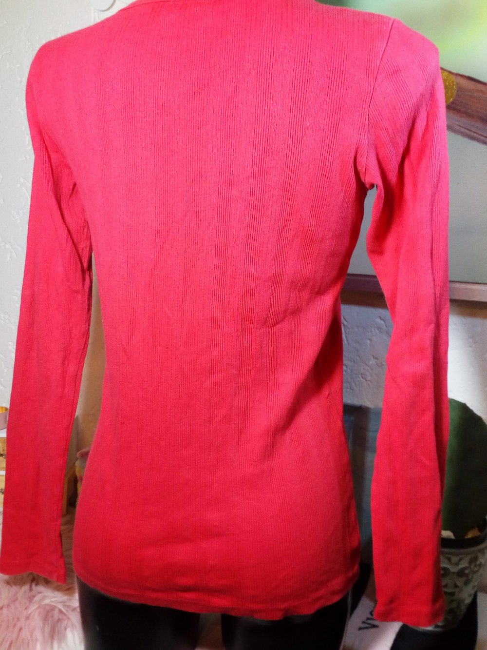 Gina Benotti Übergangs Langarmshirt mit Deko Knöpfen Gr 40/42 Rot Ripp Shirt Longleeve Uni