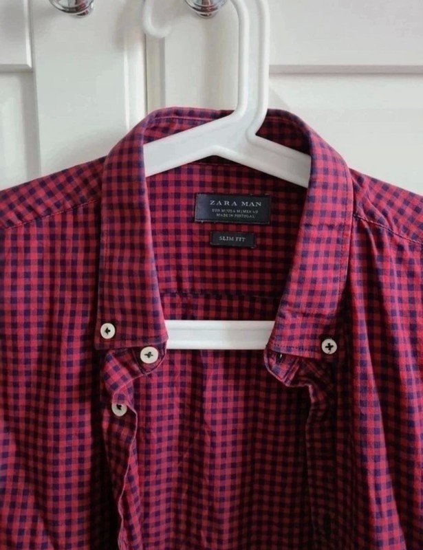 Kartiertes Hemd. Bordeaux / violet