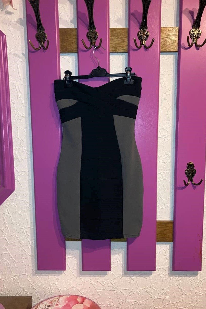 Trägerloses Minikleid mit Rückenausschnitt // Bodycon-Dress // Bandeaukleid 