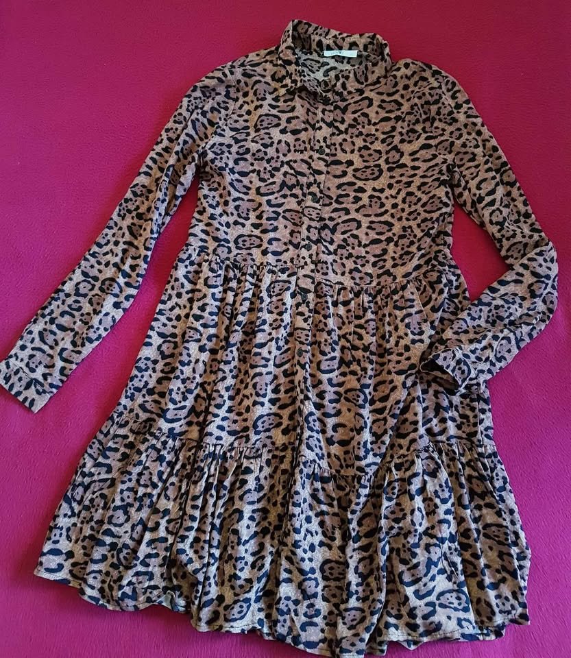 Super schönes Leo Kleid gr 34/xs