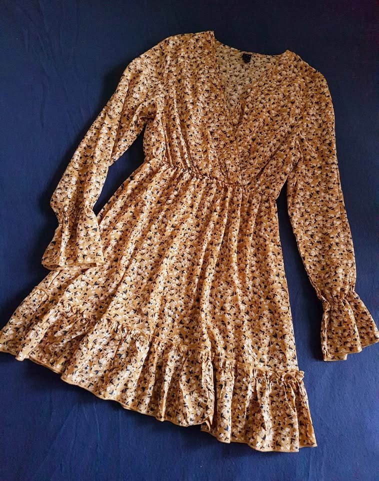 Süßes Kleid in gr 36 Neu