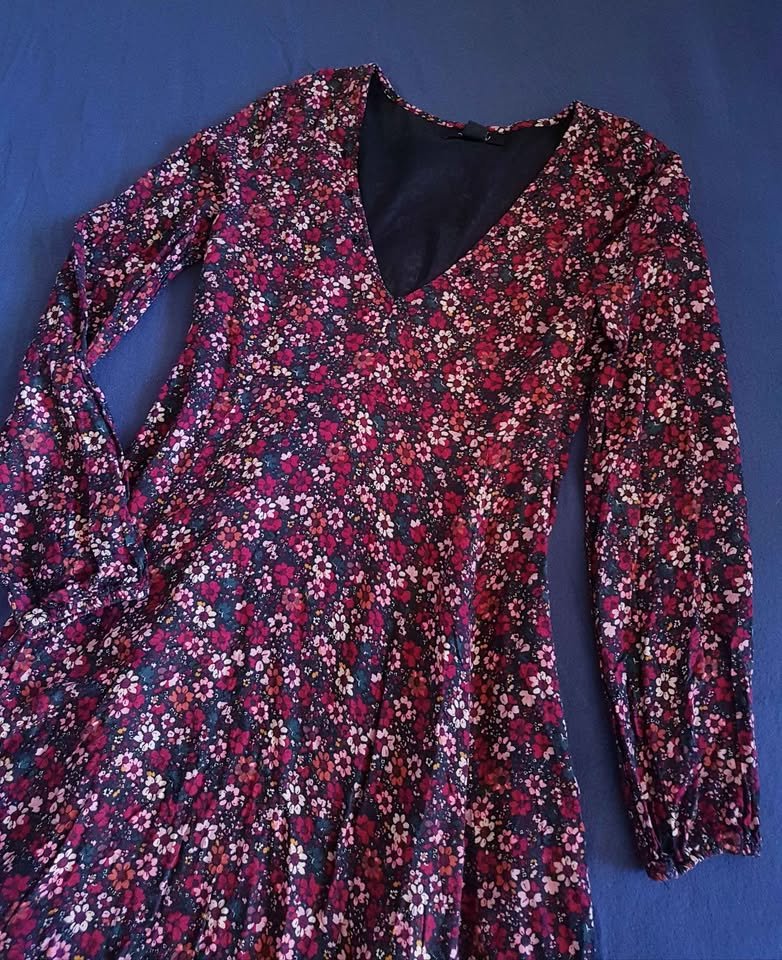 Wunderschönes Blumenkleid in gr 34 Amisu