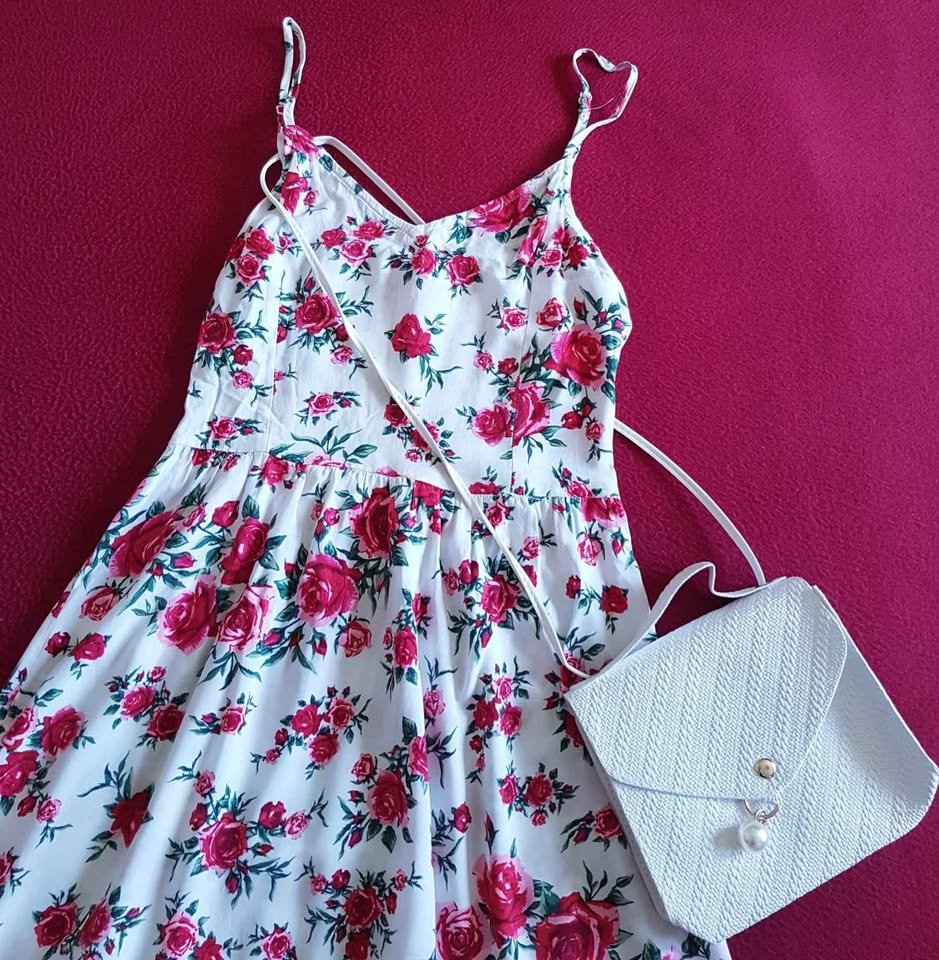 Wunderschönes Sommerkleid h&m gr 36 mit Täschchen