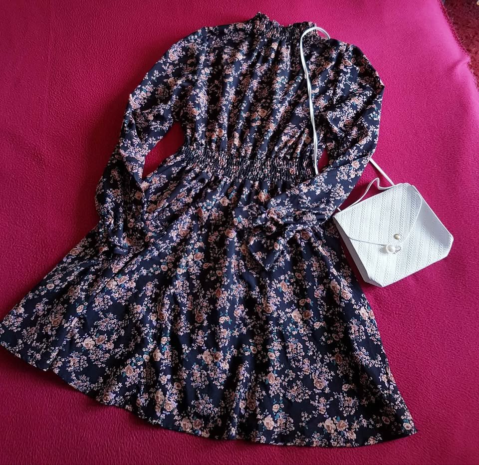 Schönes Kleid &Tasche gr 38 beides Neu ab 4 Artikel Versandfrei