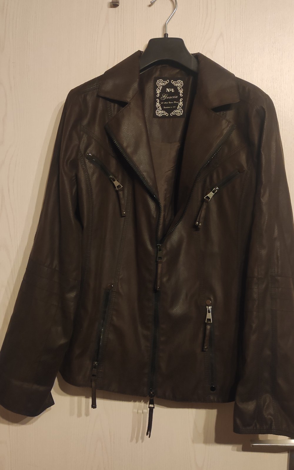 No1 by Graccia coole modische Jacke Damenjacke dunkelbraun Lederoptik Gr. S 38