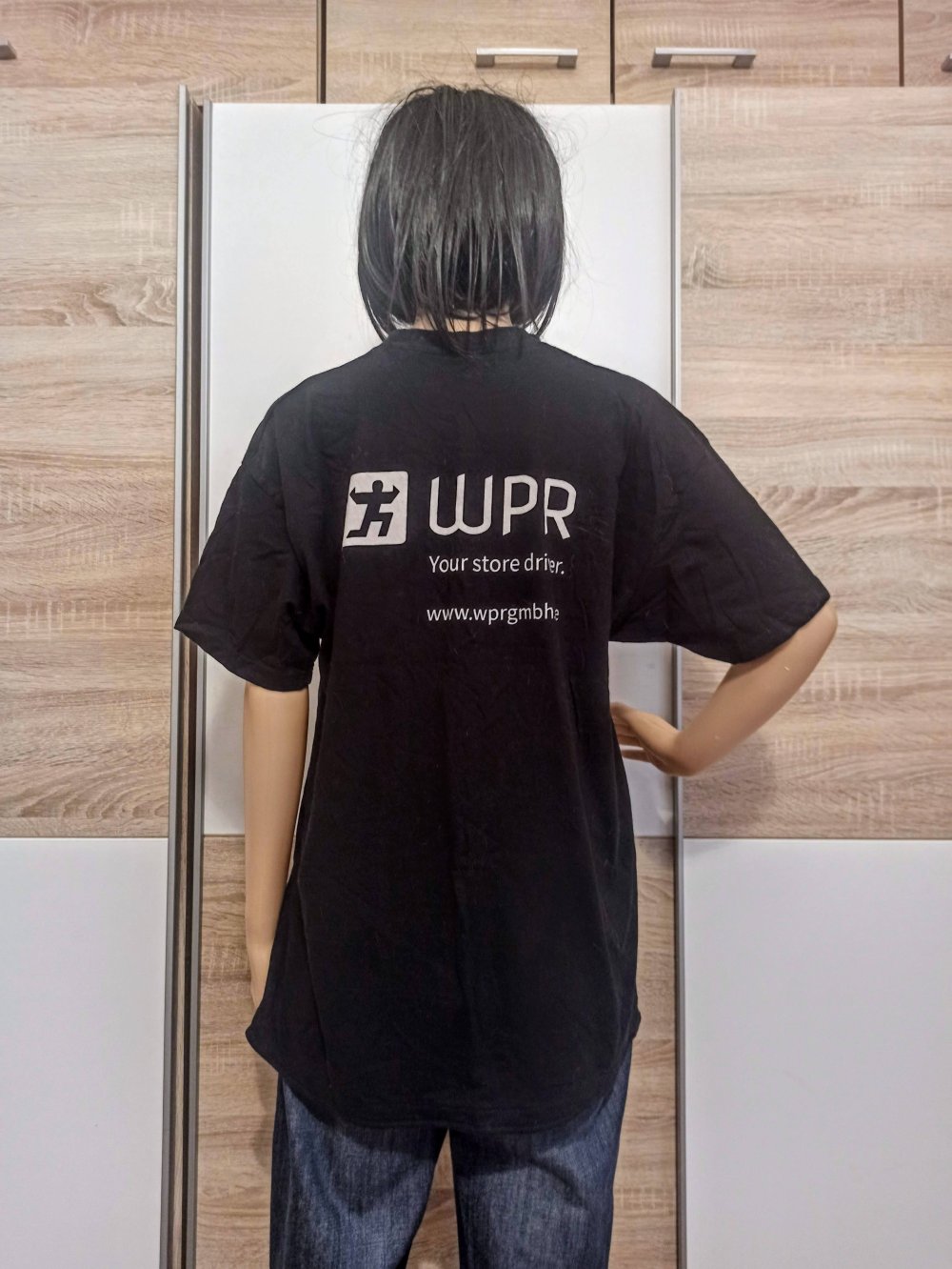 Schönes T-Shirt in schwarz von B&C Collection