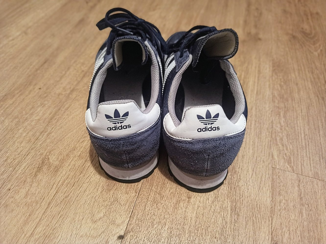 Sehr schöne Sneakers von Adidas
