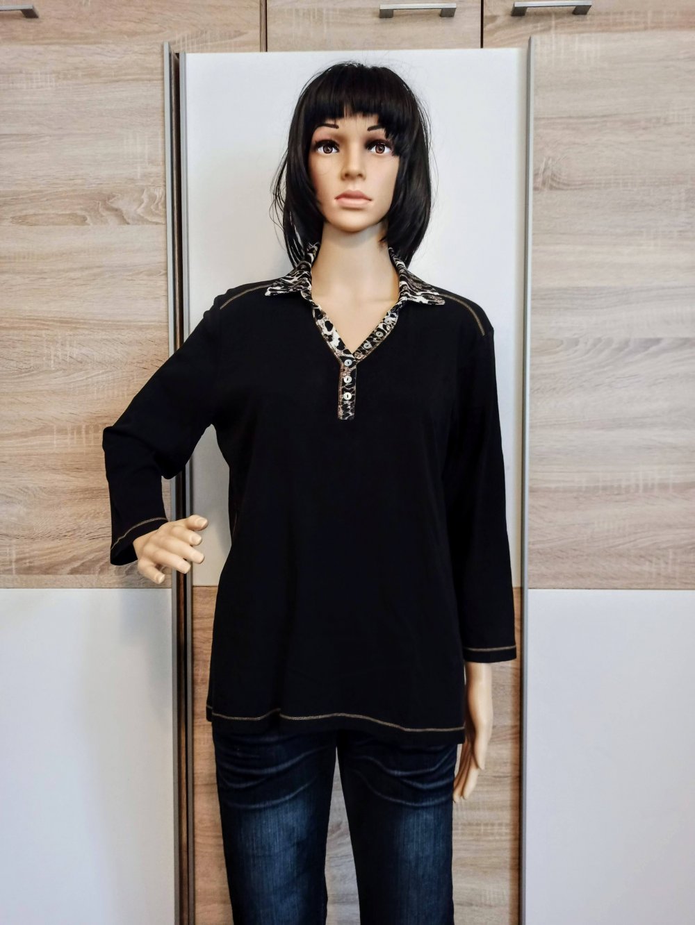 Schöner Langarm-Shirt in schwarz von Via Apia