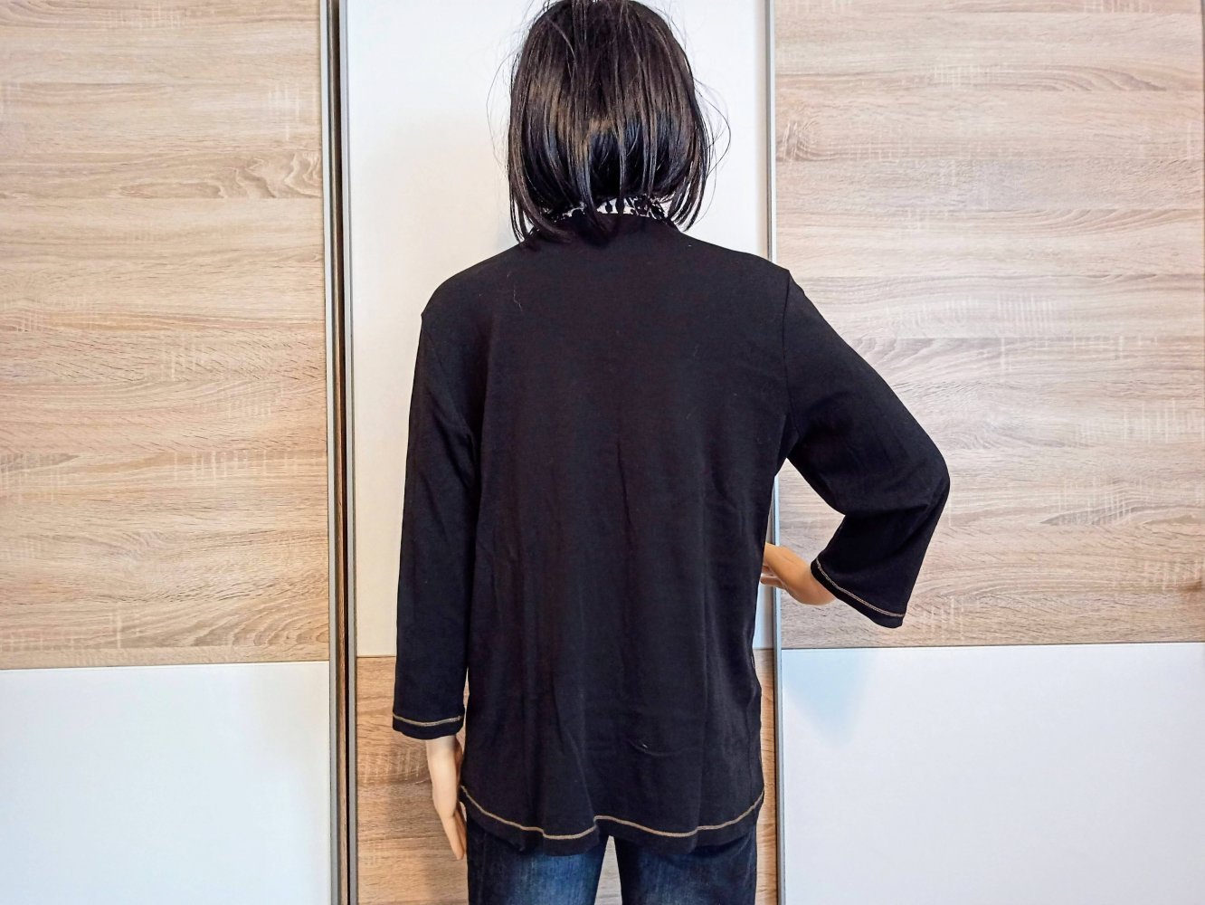 Schöner Langarm-Shirt in schwarz von Via Apia