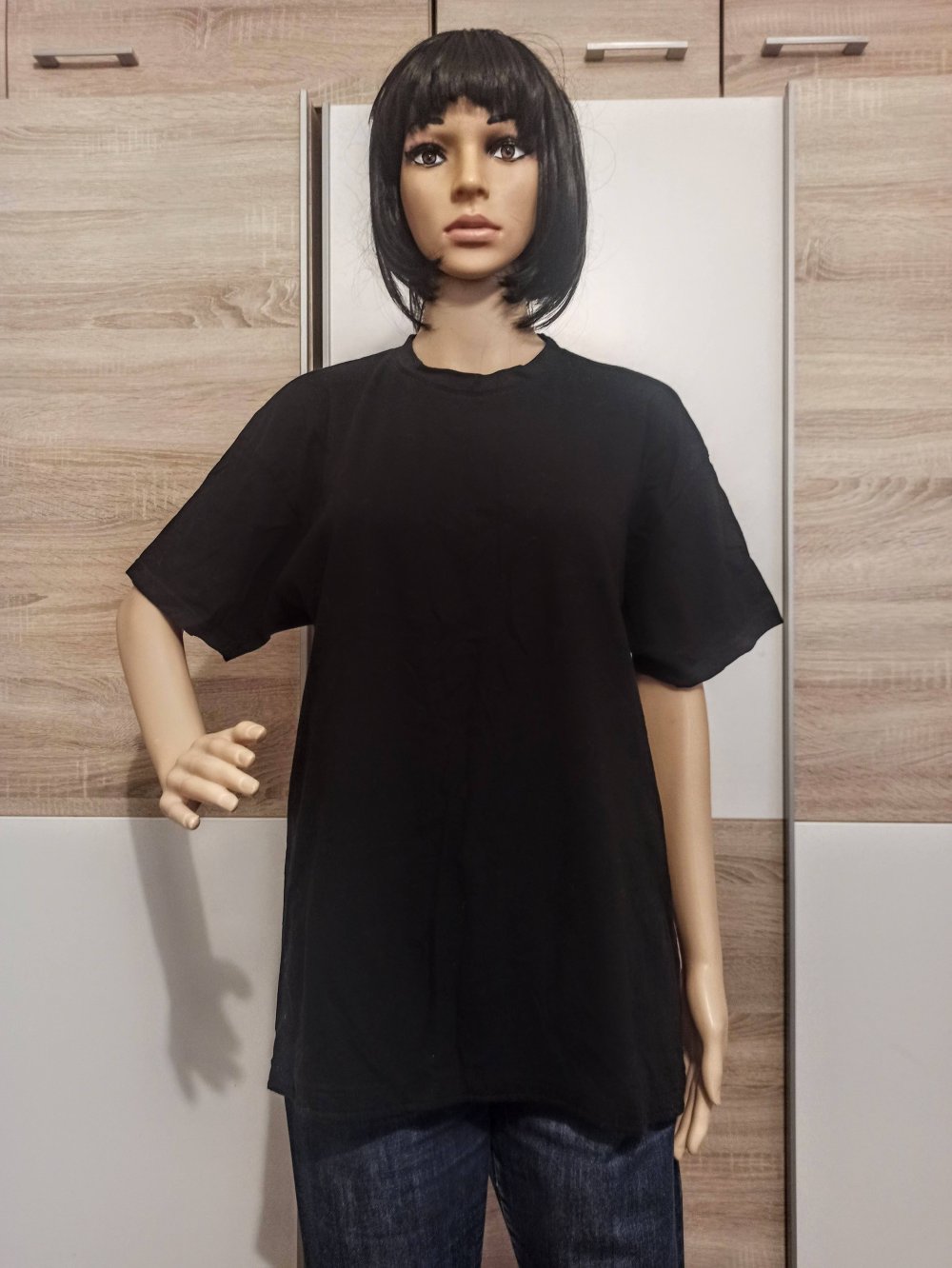 Schönes T-Shirt in schwarz von B&C Collection