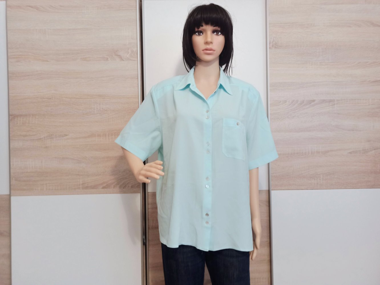 Schöne Bluse in hellblau von Surprise
