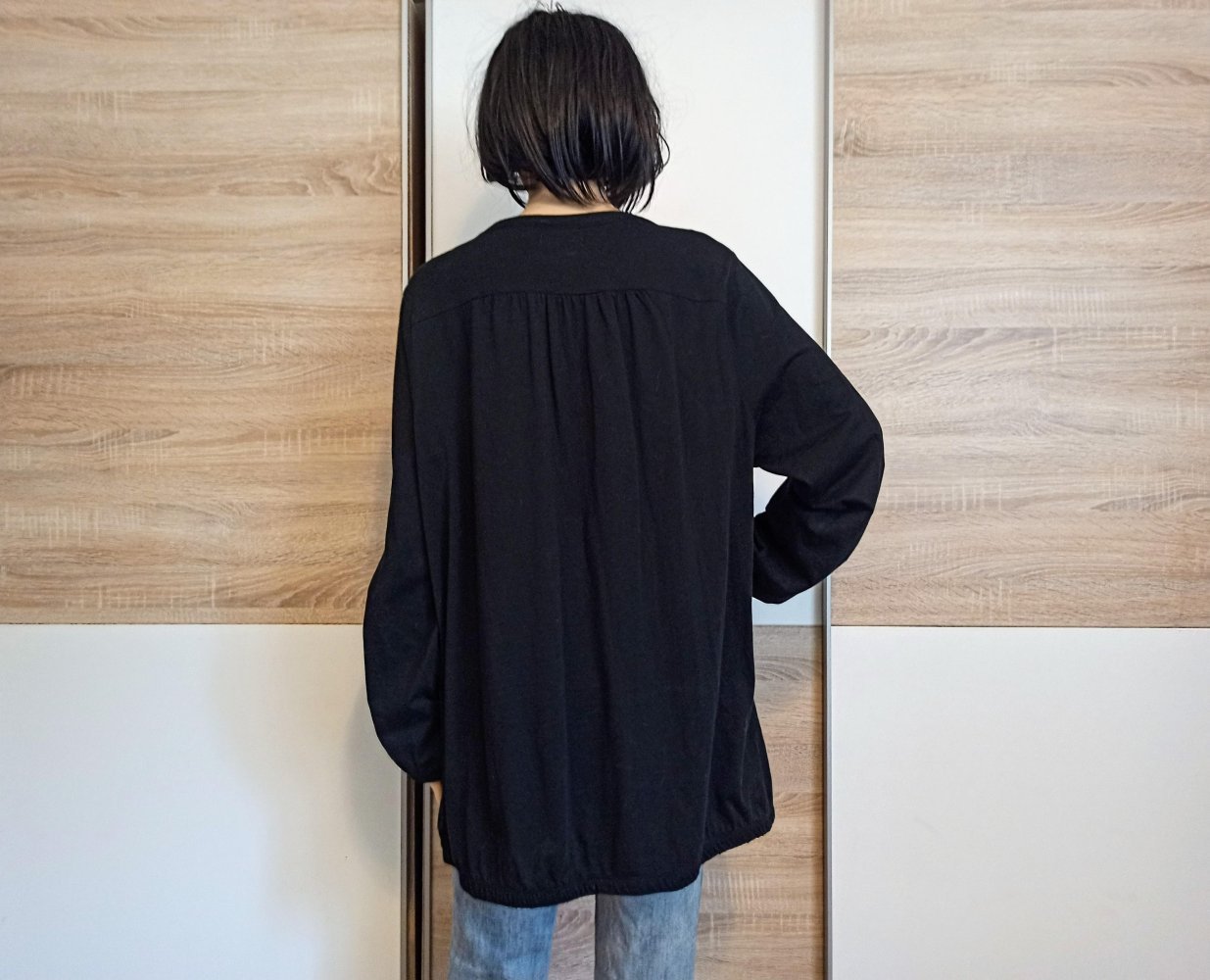 Schönes Langarm-Shirt in schwarz von Bonprix
