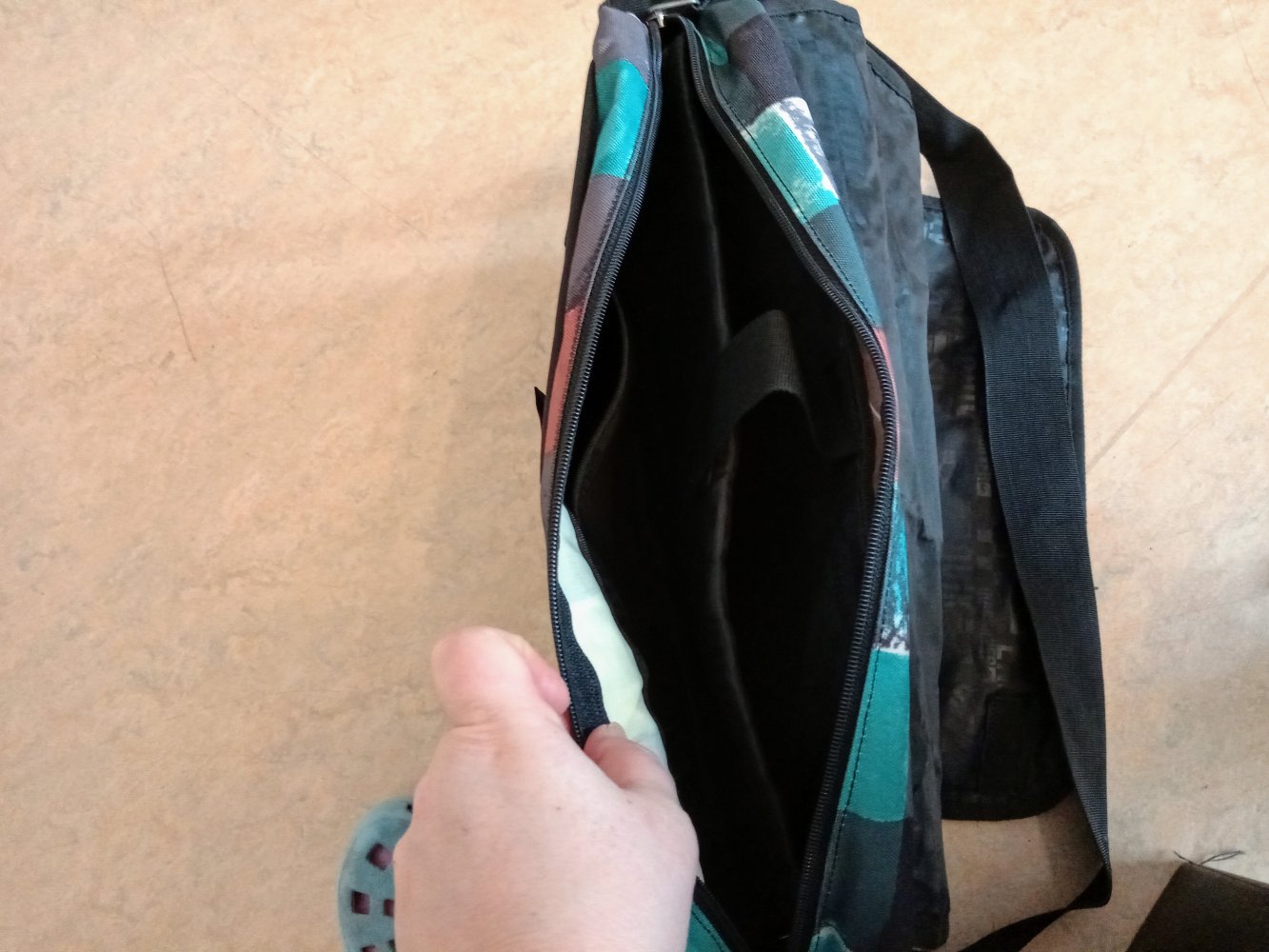 Schöne karierte Tasche von Quiksilver 
