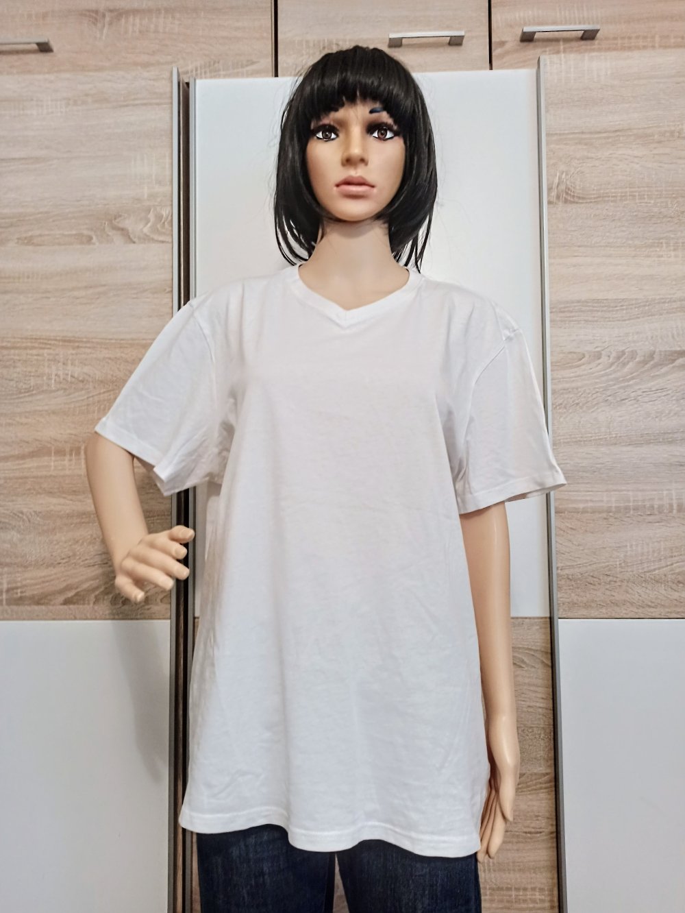 Schönes T-Shirt in weiß von Essentials