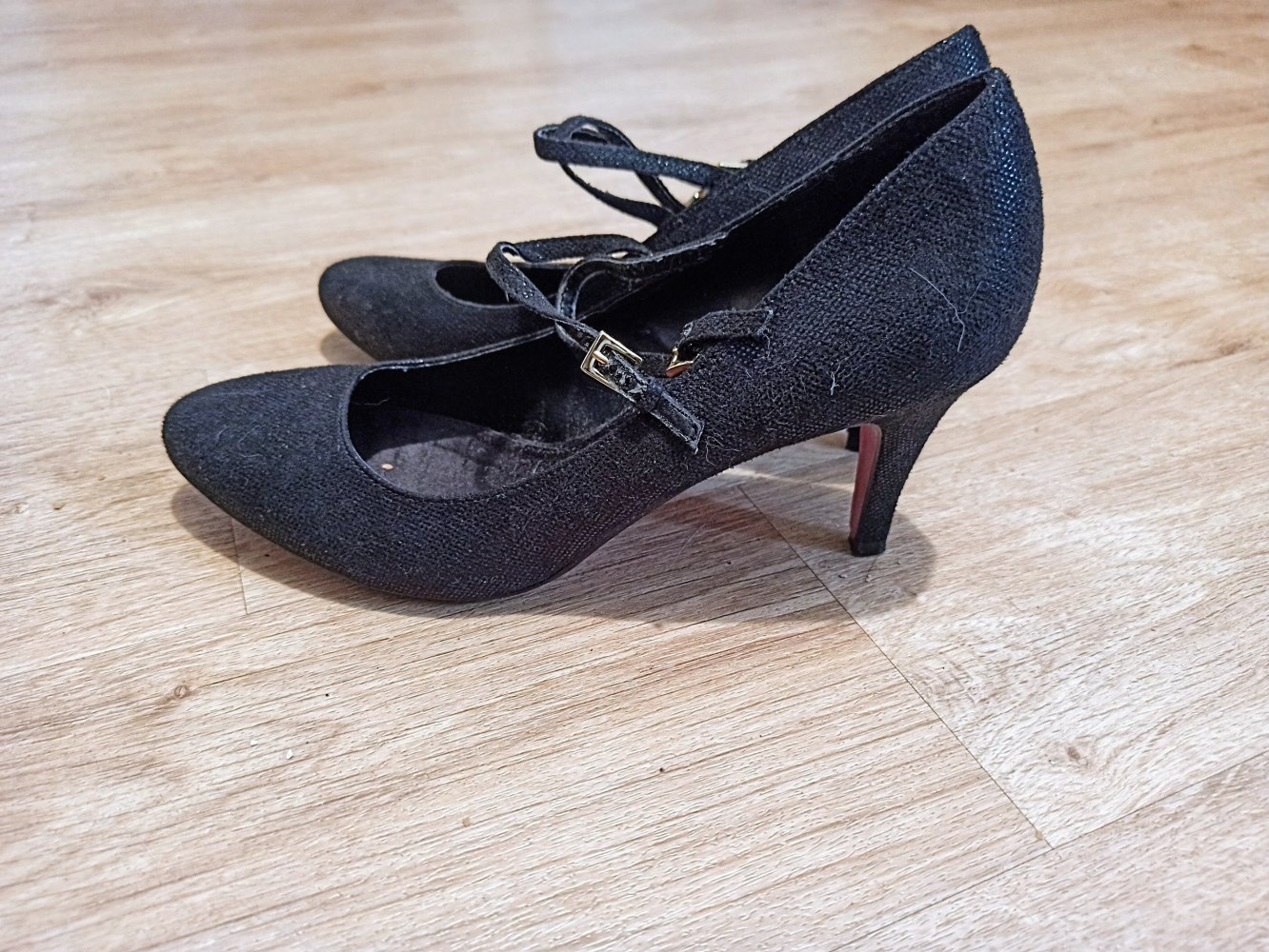 Tolle Damen Pumps in Schwarz von Young Sprint