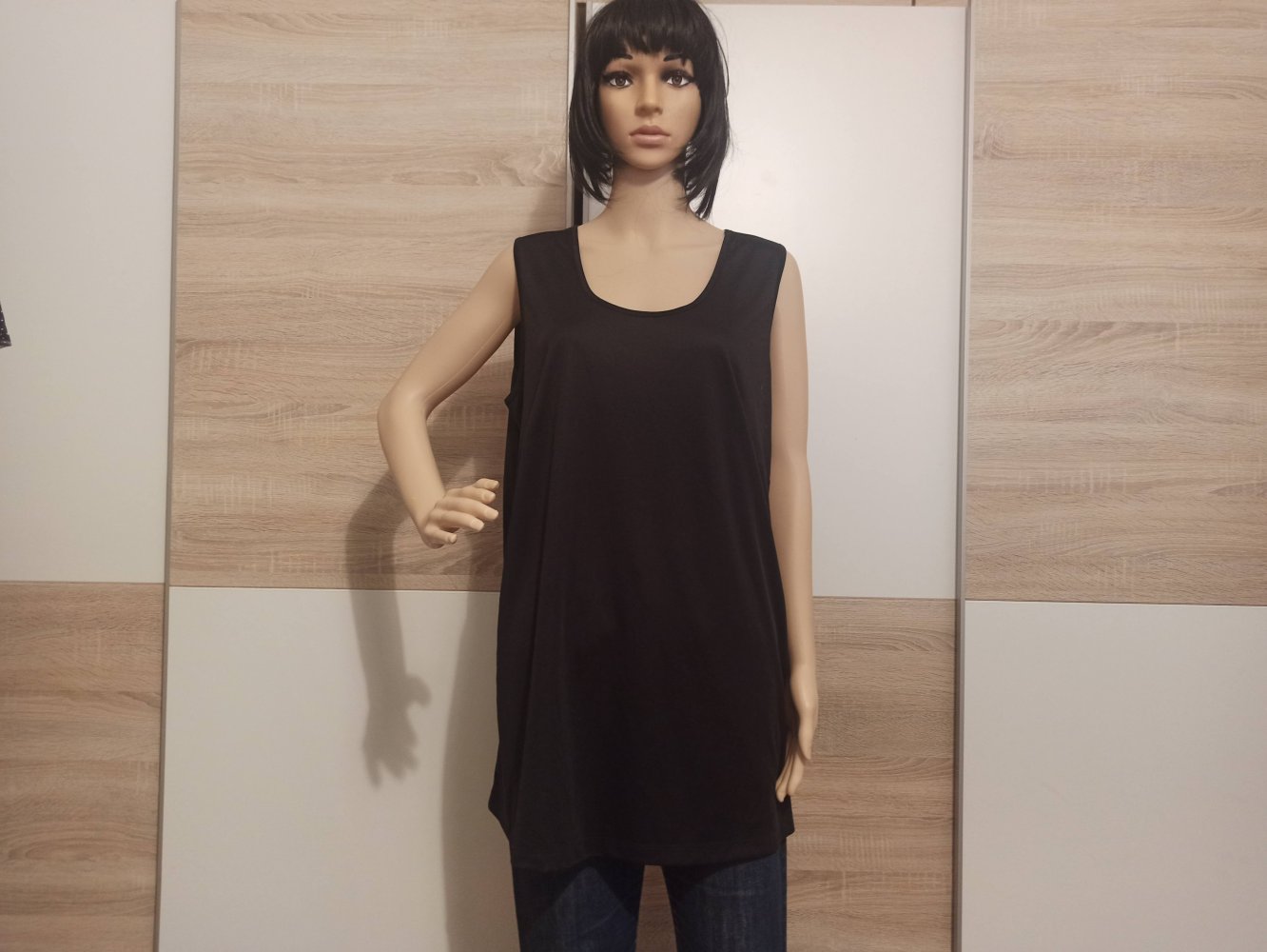 Schönes T-Shirt in schwarz