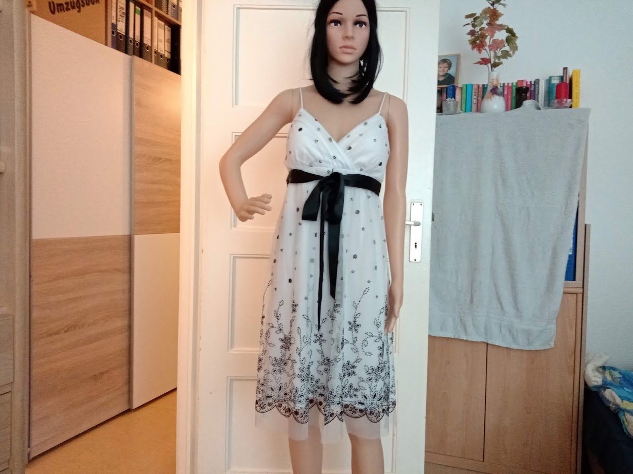 Schönes Cocktail -Kleid von Jake’S