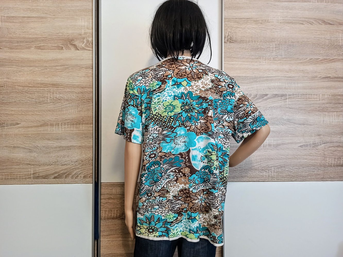 Schönes T-Shirt in türkis/braun/weiß von Outfit