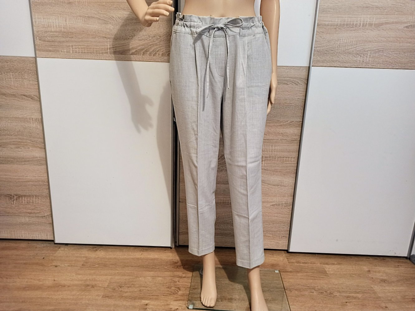Schöne Hose in grau von Opus