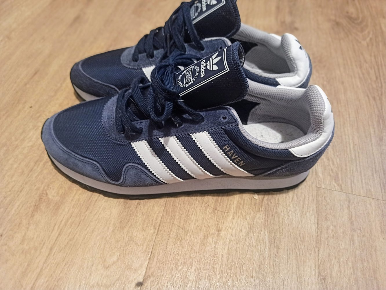 Sehr schöne Sneakers von Adidas