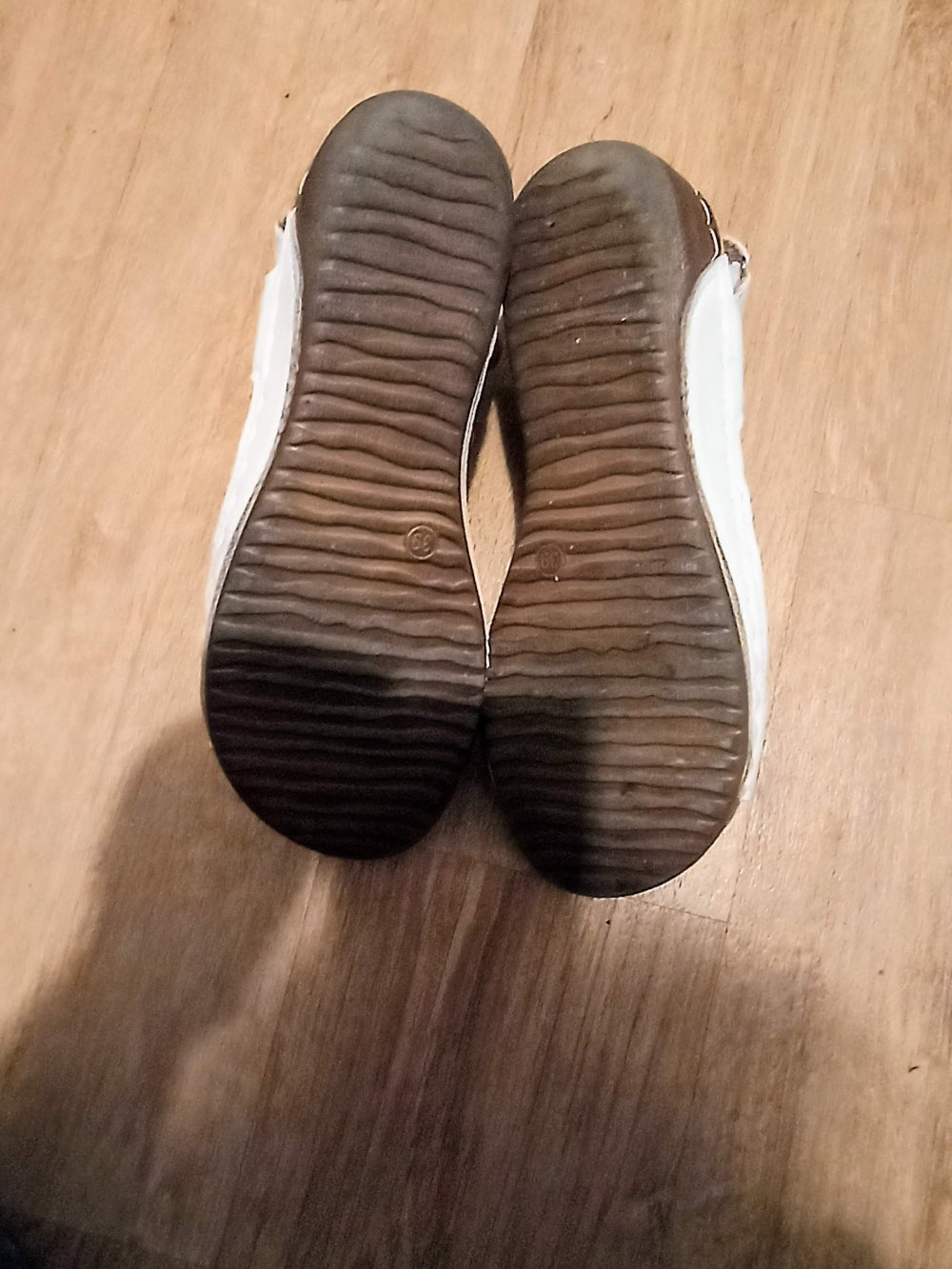 Tolle Damen Sandalen in weiß