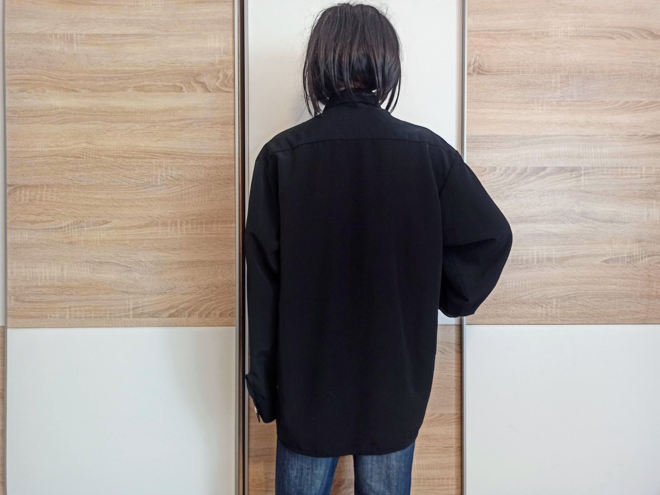 Schöne Bluse in schwarz in Asia-Style