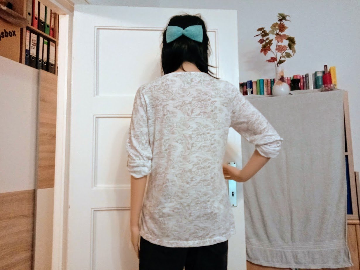 Sehr schöner Langarmshirt von Esmara 