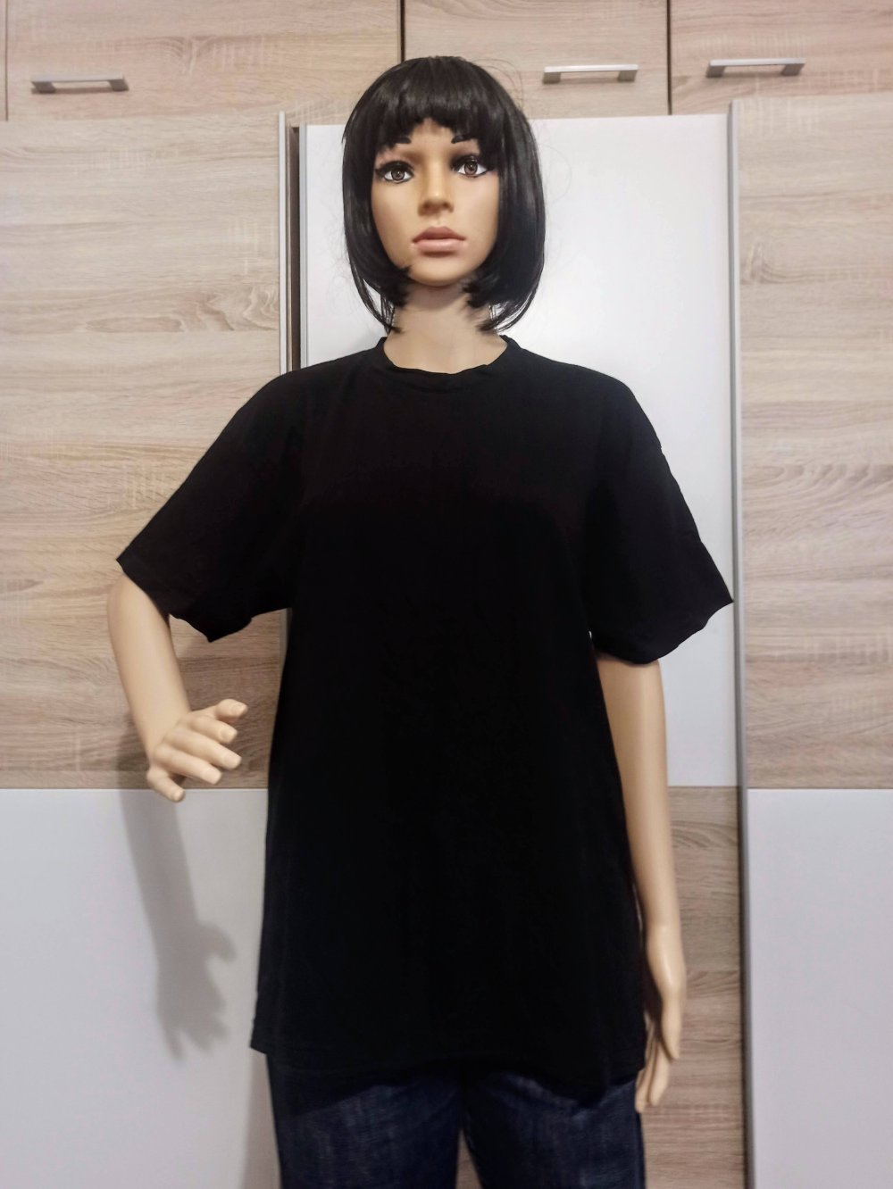 Schönes T-Shirt in schwarz von B&C Collection