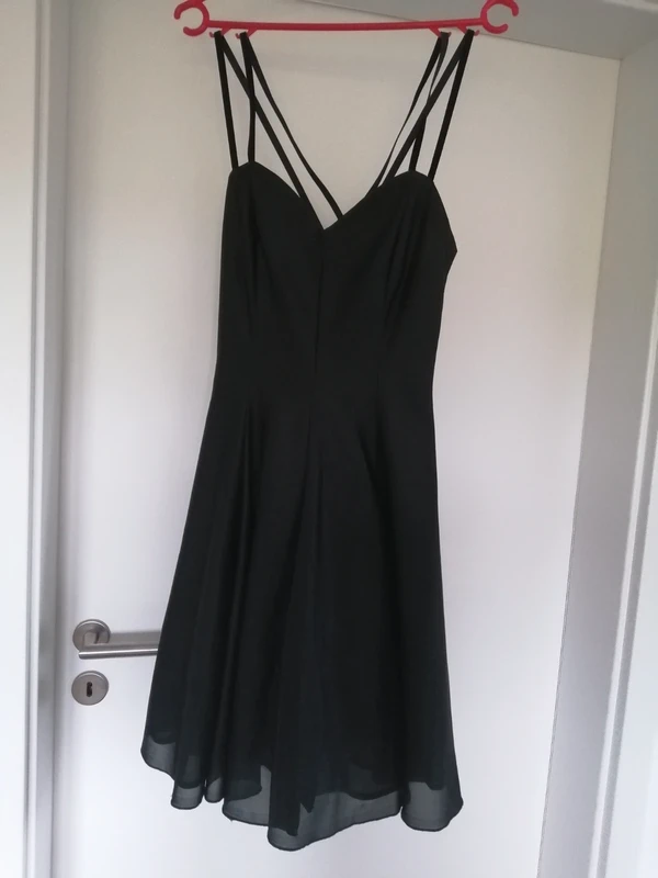 Schwarzes Cocktailkleid, Ballkleid mit Bolero