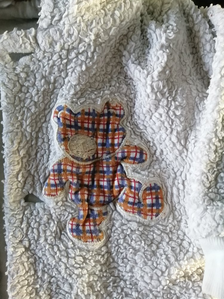 Cremefarbenes Babyjäckchen 62