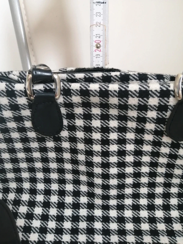 Handtasche mit Vichymuster/Hahnentritt