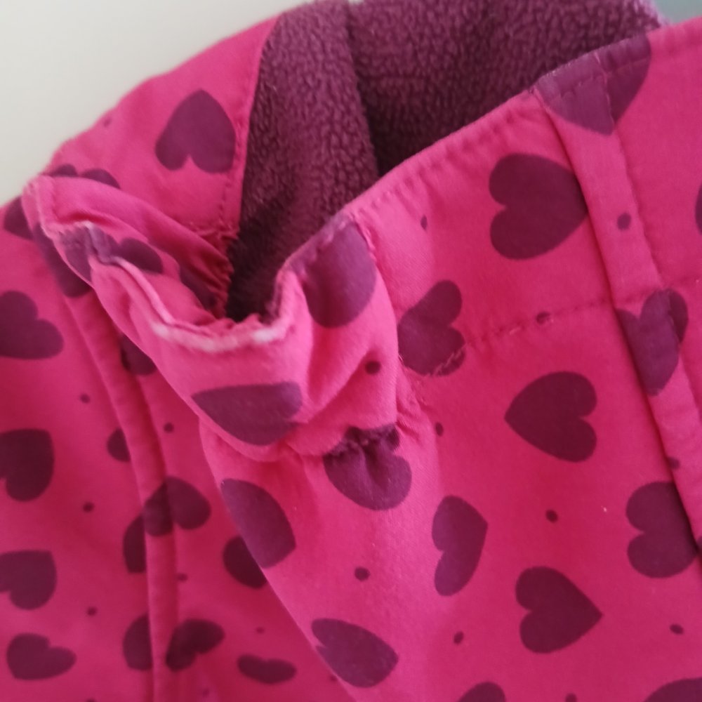 Pinke Softshelljacke mit Herzen 104 